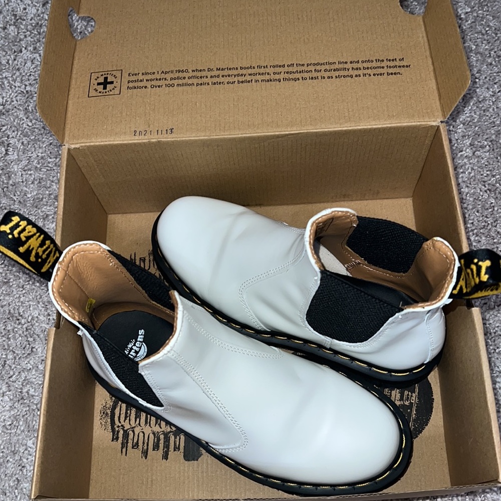 2976 BEX White Dr Marten Boots